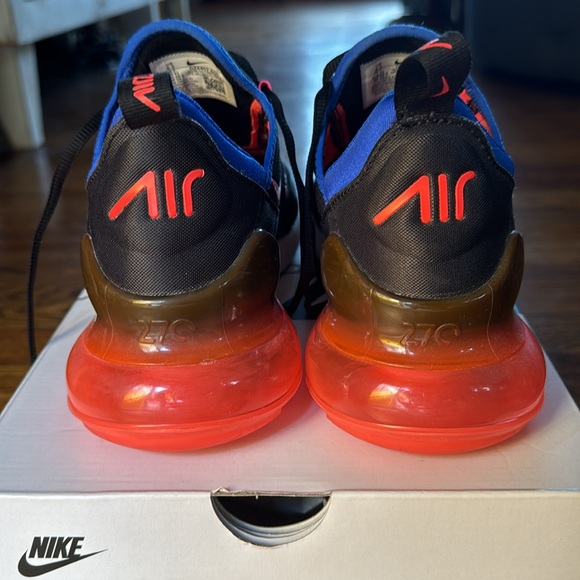Nike Air Max 270- almost new!! - Picture 8 of 11